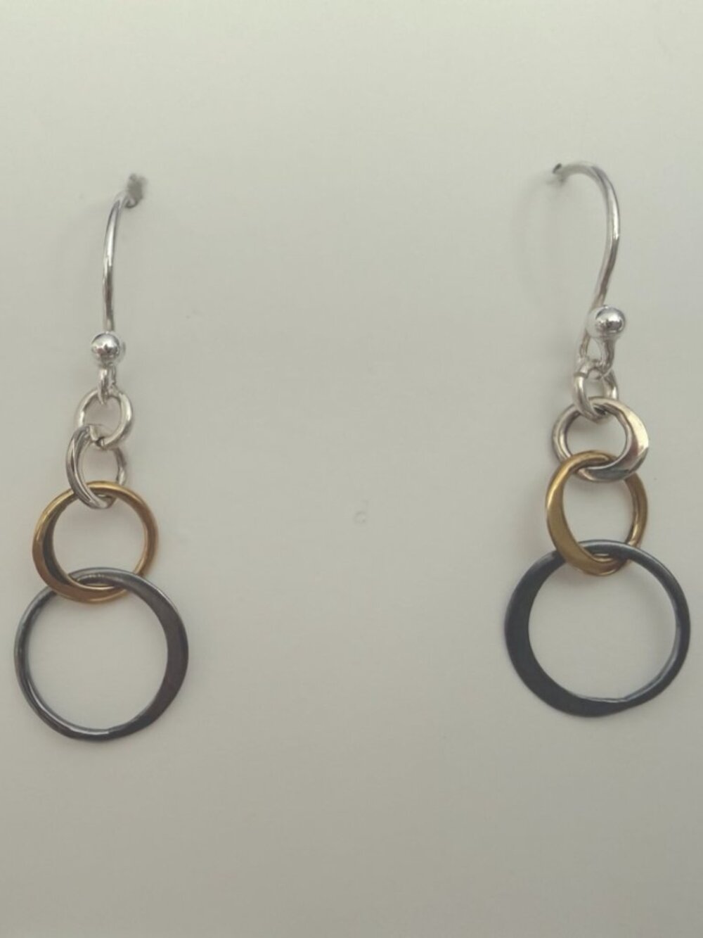 Sterling Silver Graduated Circle of Life Earrings